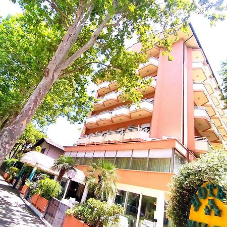 Hotel Milord Чезенатико Екстериор снимка