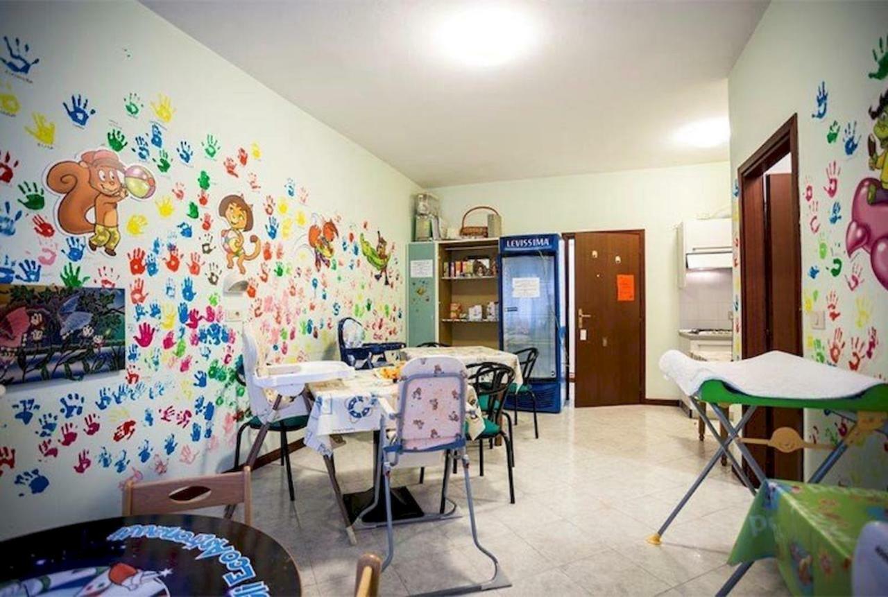 Hotel Milord Чезенатико Екстериор снимка