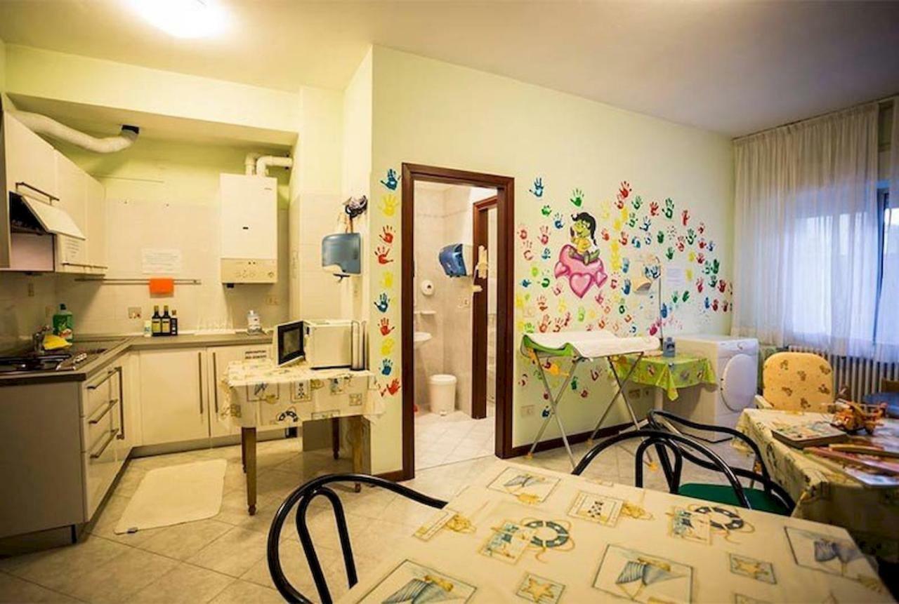 Hotel Milord Чезенатико Екстериор снимка